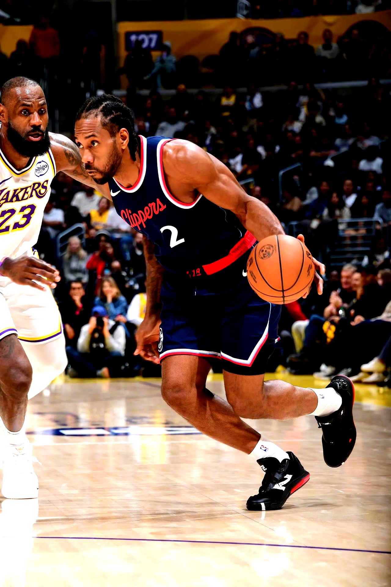  萨拉赫与50激战公牛分钟，夺冠胜负难料！，詹姆斯焦点对战比赛高潮迭起